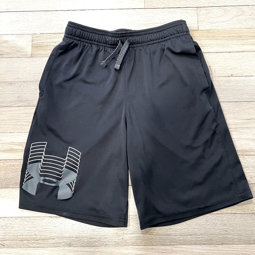 Under Armour Boys Black Logo Shorts - Size Youth Medium